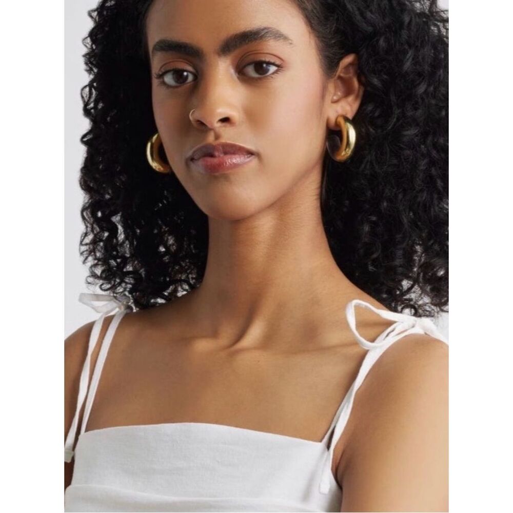 Gold and Clear Half-Hoop Earrings — Modern Two-Tone Design - Picture 3 of 6